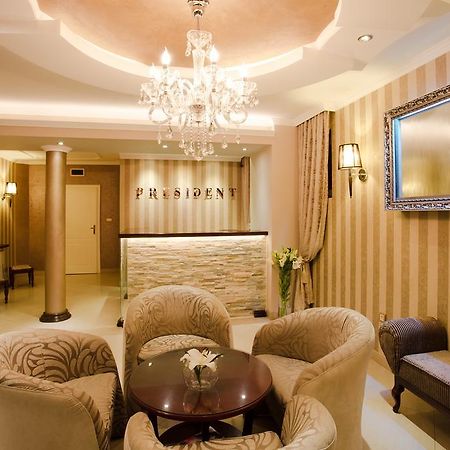 Garni Hotel President De Luxe Kragujevac Exterior photo