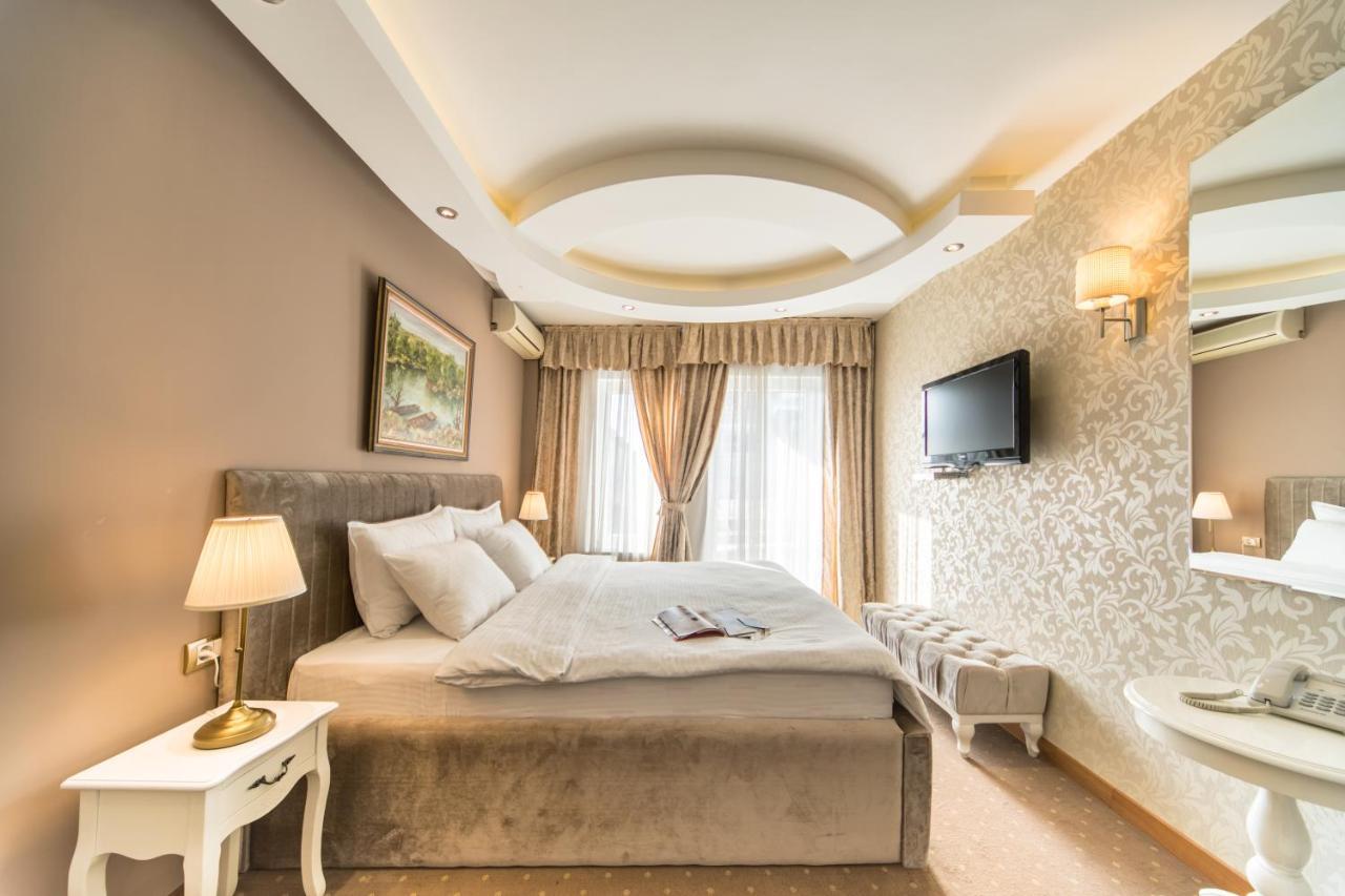 Garni Hotel President De Luxe Kragujevac Exterior photo